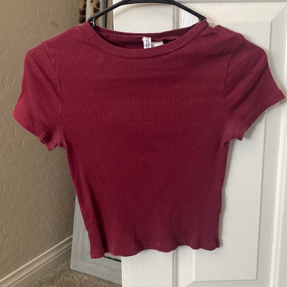 maroon ribbed crop top